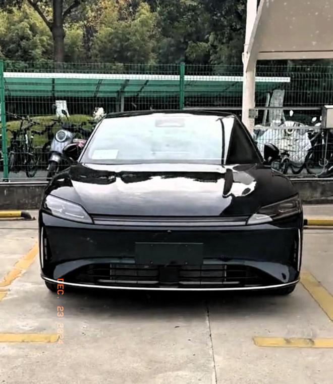 奇瑞全新轿跑来袭车长超5米续航超1500km油耗仅47升100km(图2)