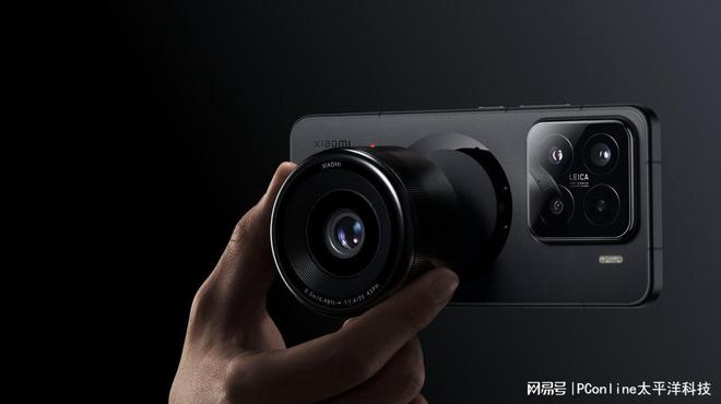 MWC2025亮点直击：概念手机产品大赏这是未来手机的新形态？(图14)