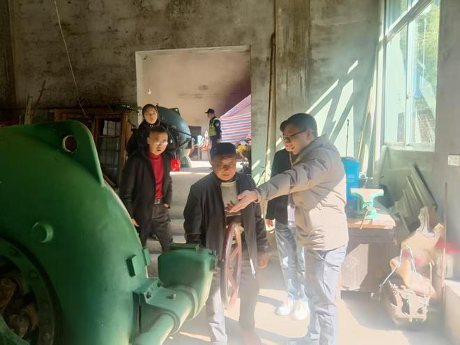 龙村乡开展节前水电站安全生产大检查工作(图2)