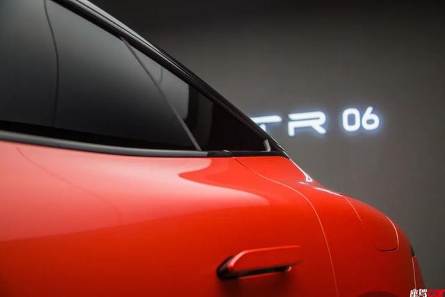 “华为系最美轿车”登场——静态品鉴阿维塔06CARREVIEWS(图6)