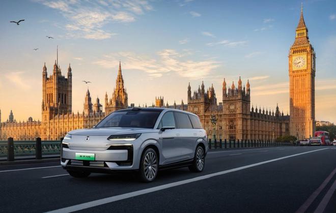 50万级最好的SUV！科技重构旗舰SUV腾势N9震撼上市(图13)