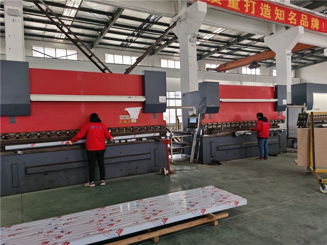 上海申安门业：匠心铸就品质创新定义安全——以严苛质量把控锻造行业标杆(图2)