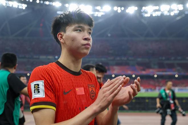 国足利好？曝18岁王钰栋考虑全运会后留洋！德国+法国多队欲签他(图2)