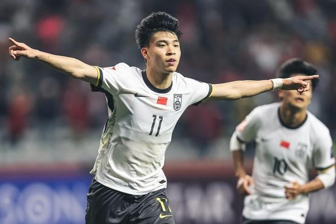 国足利好？曝18岁王钰栋考虑全运会后留洋！德国+法国多队欲签他(图3)