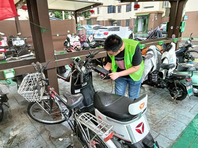 刚刚台风中心抵达常州！！昨夜风声呼啸、暴雨如注……(图10)