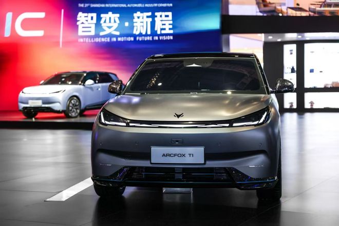 极狐T1用“越级价值”重塑A0级纯电市场格局(图1)