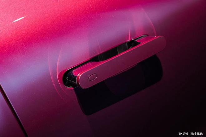 享界S9T亮相成都车展预售价328万起下半年爆款车型预定?(图5)