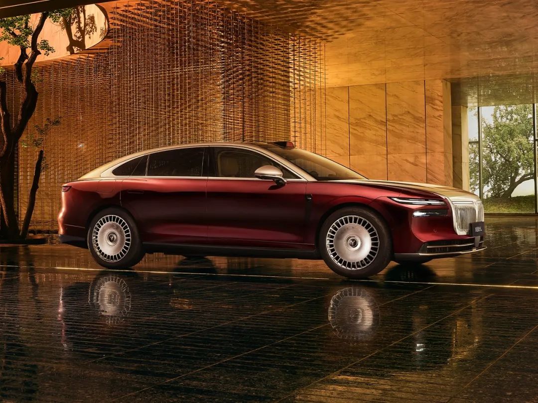 盘点2025成都车展国产豪车：岚图梦想家、极氪9X、享界S9T(图6)