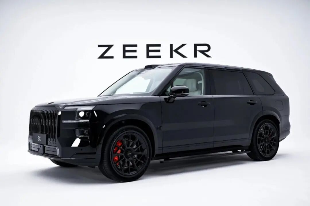 盘点2025成都车展国产豪车：岚图梦想家、极氪9X、享界S9T(图8)