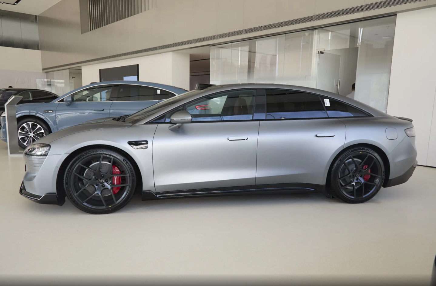 继续完善产品力2026款智界S7上市标配双激光雷达！(图2)