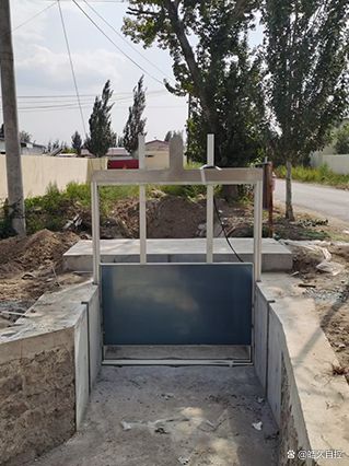 老旧闸门升级太阳能智能系统-保留原闸体加装控制模块(图2)