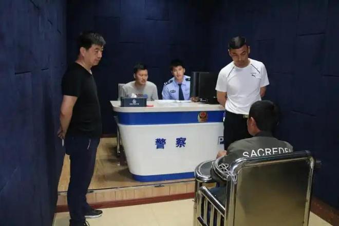 床下蒙面人!1997年京城石景山区“5·21”储蓄所抢劫案侦破始末(图8)