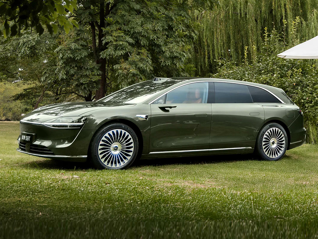 旅行车终于亲民！享界S9T上市售价3098万起配满血途灵(图1)