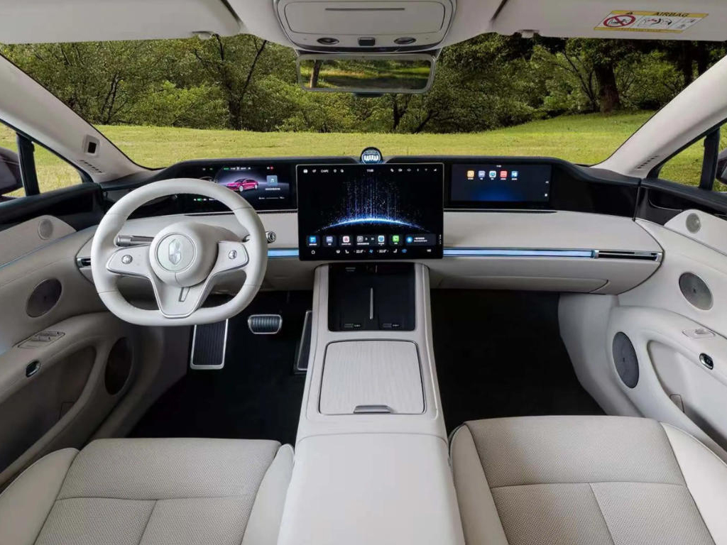 旅行车终于亲民！享界S9T上市售价3098万起配满血途灵(图5)