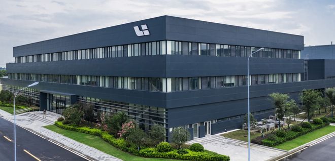 熊猫体育平台:理想汽车海报事件:自主品牌营销边界与责任思考(图3)