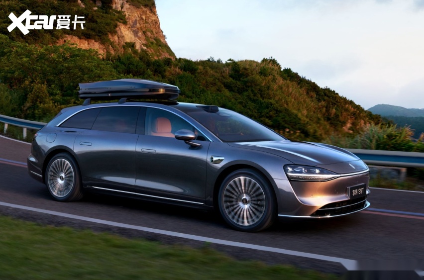 3098万元起享界S9T正式上市!配备冰箱彩电大沙发(图7)