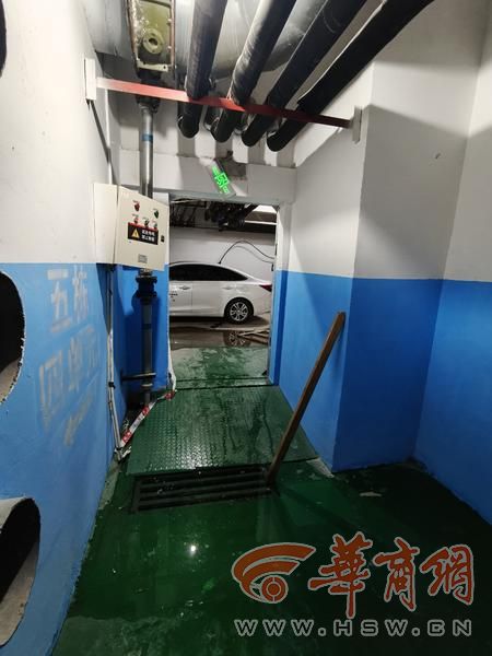 记者走访4个小区的安全隐患 居民盼望尽快消除(图3)