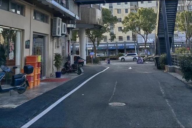 告别“脏乱差”拥抱“烟火气”:庄行镇以“破局思维”唤醒沉睡物业(图2)