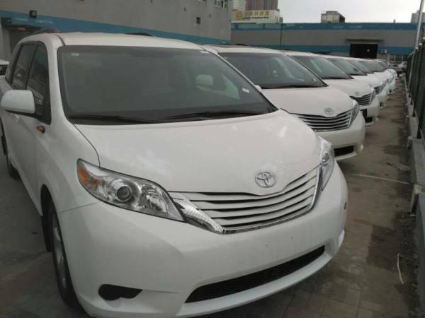 2017款丰田塞纳最新配置商务及家用旅行最佳之选(图2)