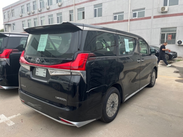 2025款台版雷克萨斯LM300七座25油电混动13X万起售全国(图3)