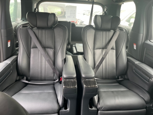 2025款台版雷克萨斯LM300七座25油电混动13X万起售全国(图8)