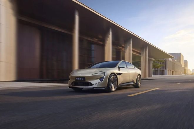 阿维塔12四激光版6款车型如何选择?(图8)