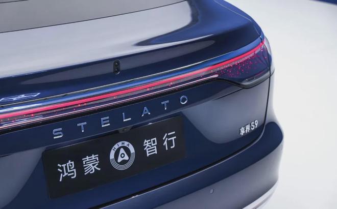 享界S972小时小订破8000台华为信仰还是物超所值？(图3)