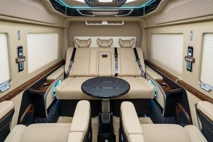 丰田海狮4座凯撒皇冠卫生间版航空座椅+电动门4S店优惠5万(图7)