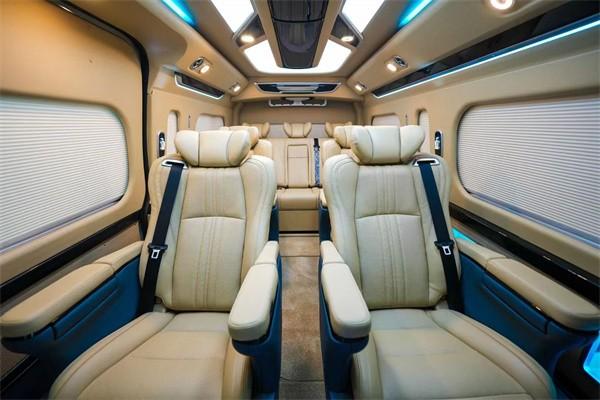 丰田海狮4座凯撒皇冠卫生间版航空座椅+电动门4S店优惠5万(图5)