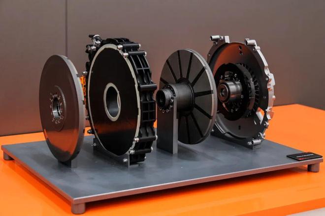 电动超跑远不只是加速快AMGGTXX给行业“上了一课”(图6)