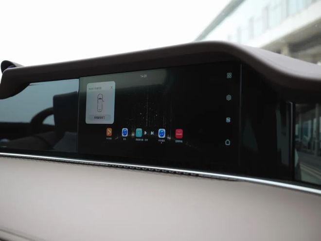 试驾新款享界S9:30万豪华轿车中国实力派德味驾控很意外(图4)