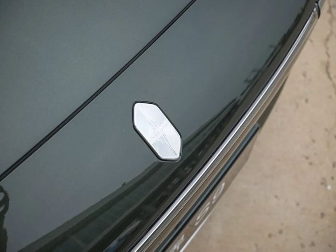 试驾新款享界S9：30万豪华轿车中国实力派德味驾控很意外