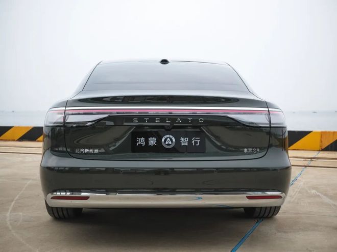 试驾新款享界S9:30万豪华轿车中国实力派德味驾控很意外(图18)