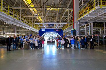 72小时大定8000台享界S9超级工厂围炉交付30万级豪华车卷出新高度(图6)