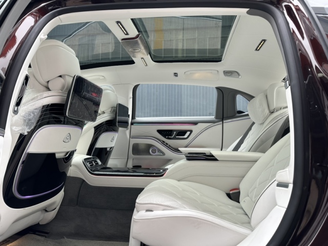 2025款迈巴赫S580彰显了其独特的魅力(图4)