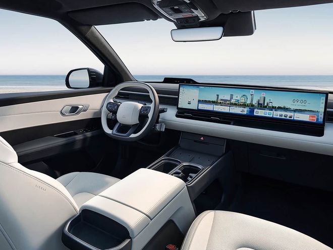 现代EO羿欧10月16日预售配27英寸中控大屏丰田铂智3X同级别