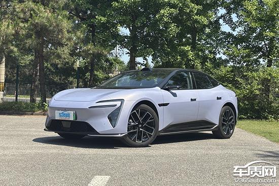 阿维塔06Elite版上市售价2199-2299万元