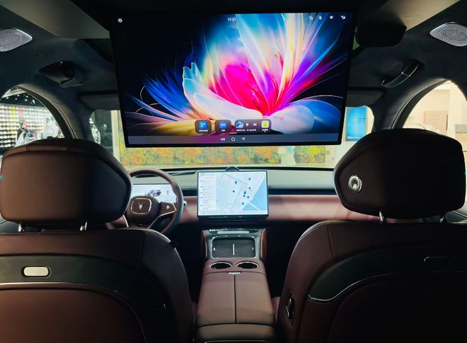 探店岚图泰山:3799万起的华系旗舰凭什么让豪华车主下单(图4)