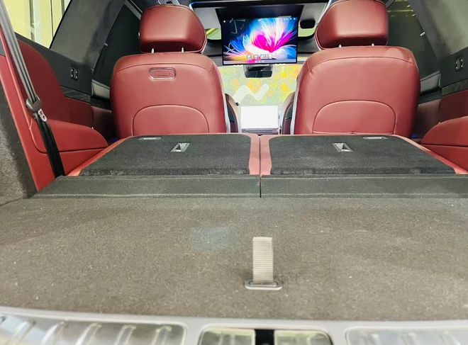 探店岚图泰山:3799万起的华系旗舰凭什么让豪华车主下单(图8)