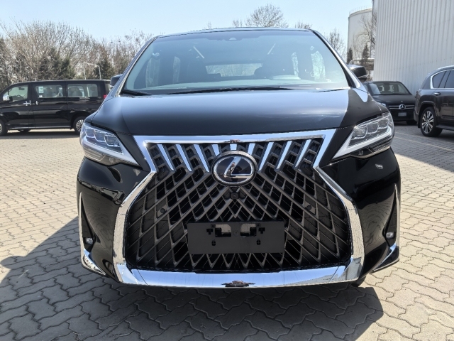 2025款雷克萨斯LM300h25油电混动七座充分显露出霸气之姿