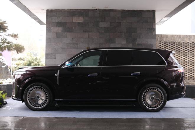 岚图泰山3799万起上市重塑豪华大六座SUV市场(图6)