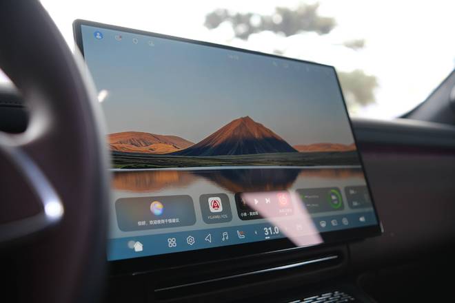 岚图泰山3799万起上市重塑豪华大六座SUV市场(图7)