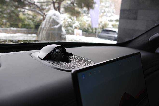 岚图泰山3799万起上市重塑豪华大六座SUV市场(图9)