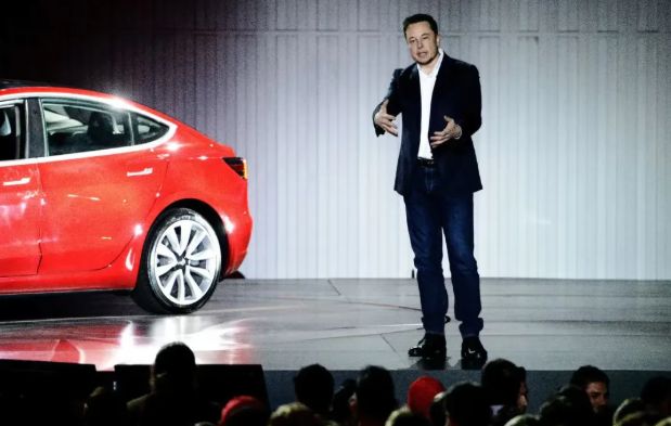 马斯克当年坚持这一设计如今让特斯拉付出沉重代价(图2)