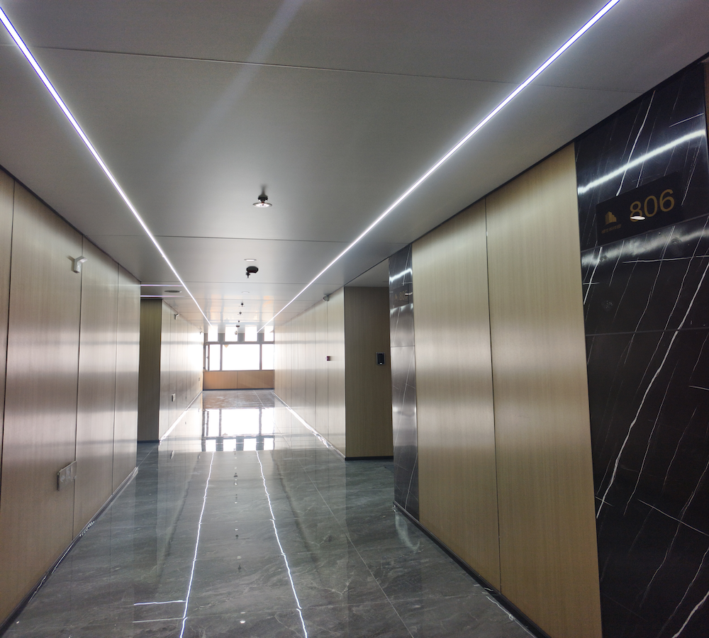 在洛阳如何找到一家品质过硬的铝合金电动门生产商？(图3)