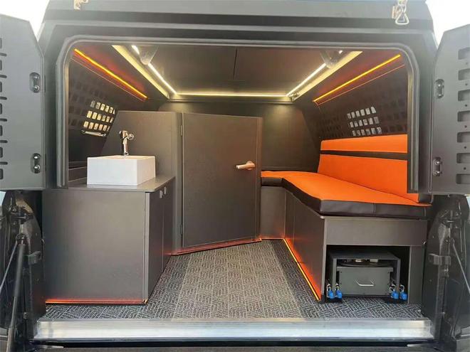 今年旅居车爆款！11月28亮相成都房车展主打2人轻奢旅居(图8)