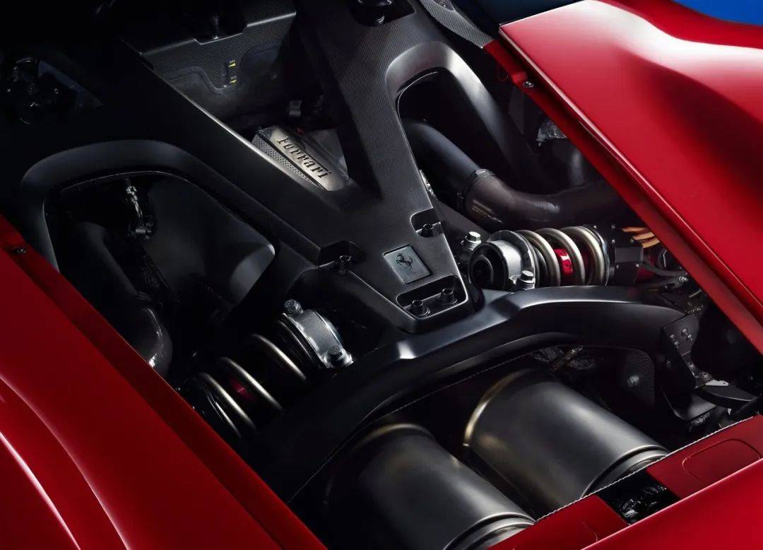 论法拉利F80与极氪MIX(图7)