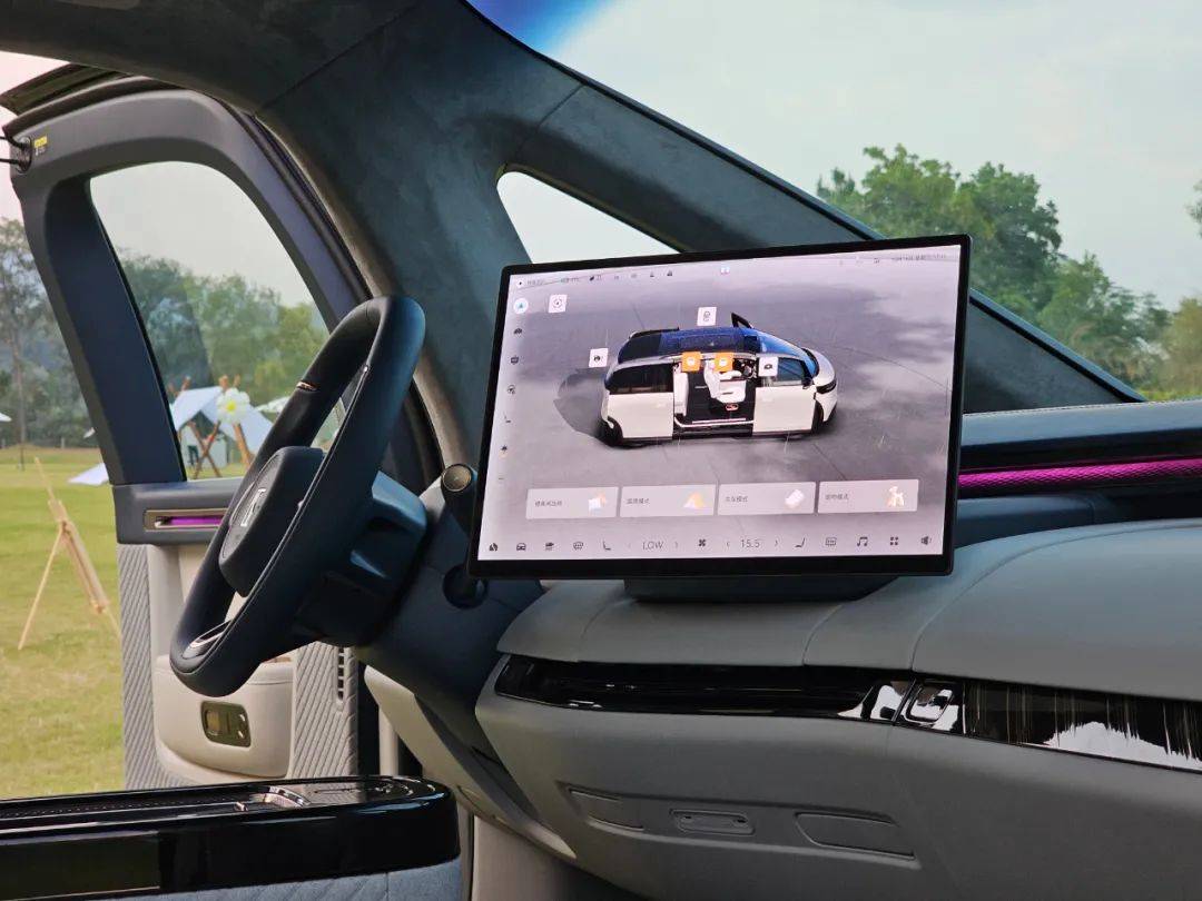 论法拉利F80与极氪MIX(图15)