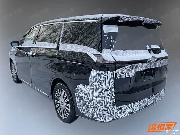 外观小改内饰焕新新款传祺E8PHEV谍照曝光(图2)