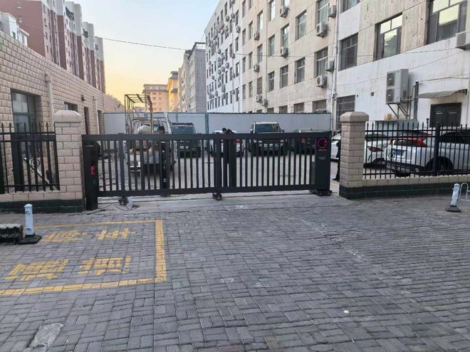 2026年甘肃电动伸缩门厂家推荐万成门业源头工厂附选购技巧(图1)